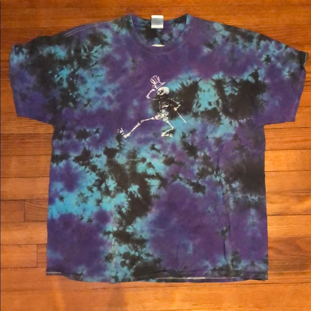 Grateful Dead Tie-Dye Shirt